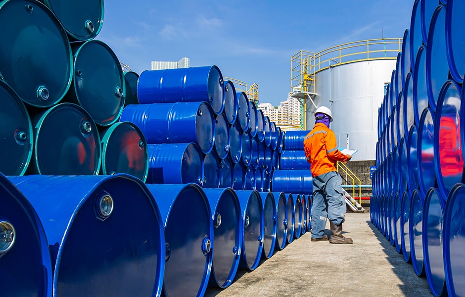 How Backwardation Generates Positive Roll Returns in Energy