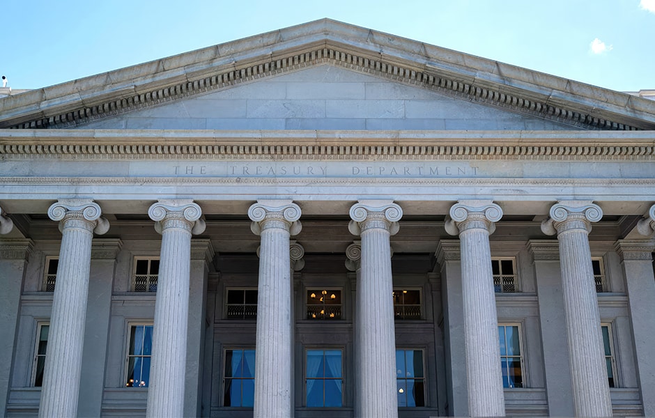 Is U.S. Treasury De Facto Easing Monetary Policy?