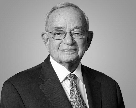 Headshot for Leo Melamed